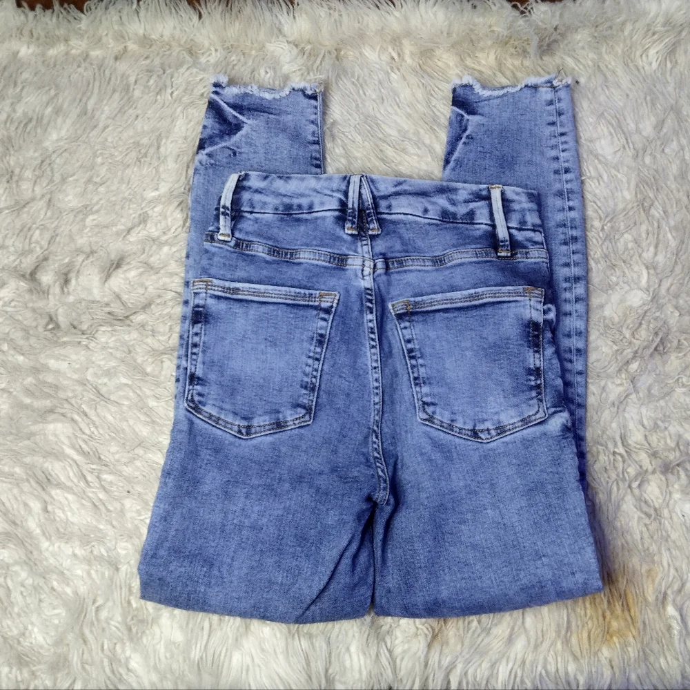 Good American Good Waist Crop Skinny Jeans Size 0 / 25 - Picture 4 of 11